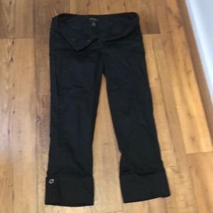 Black polyester and Rayon mix cropped pants